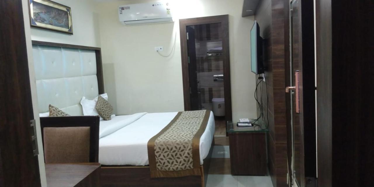 Hotel Ss Grand Lucknow Dış mekan fotoğraf