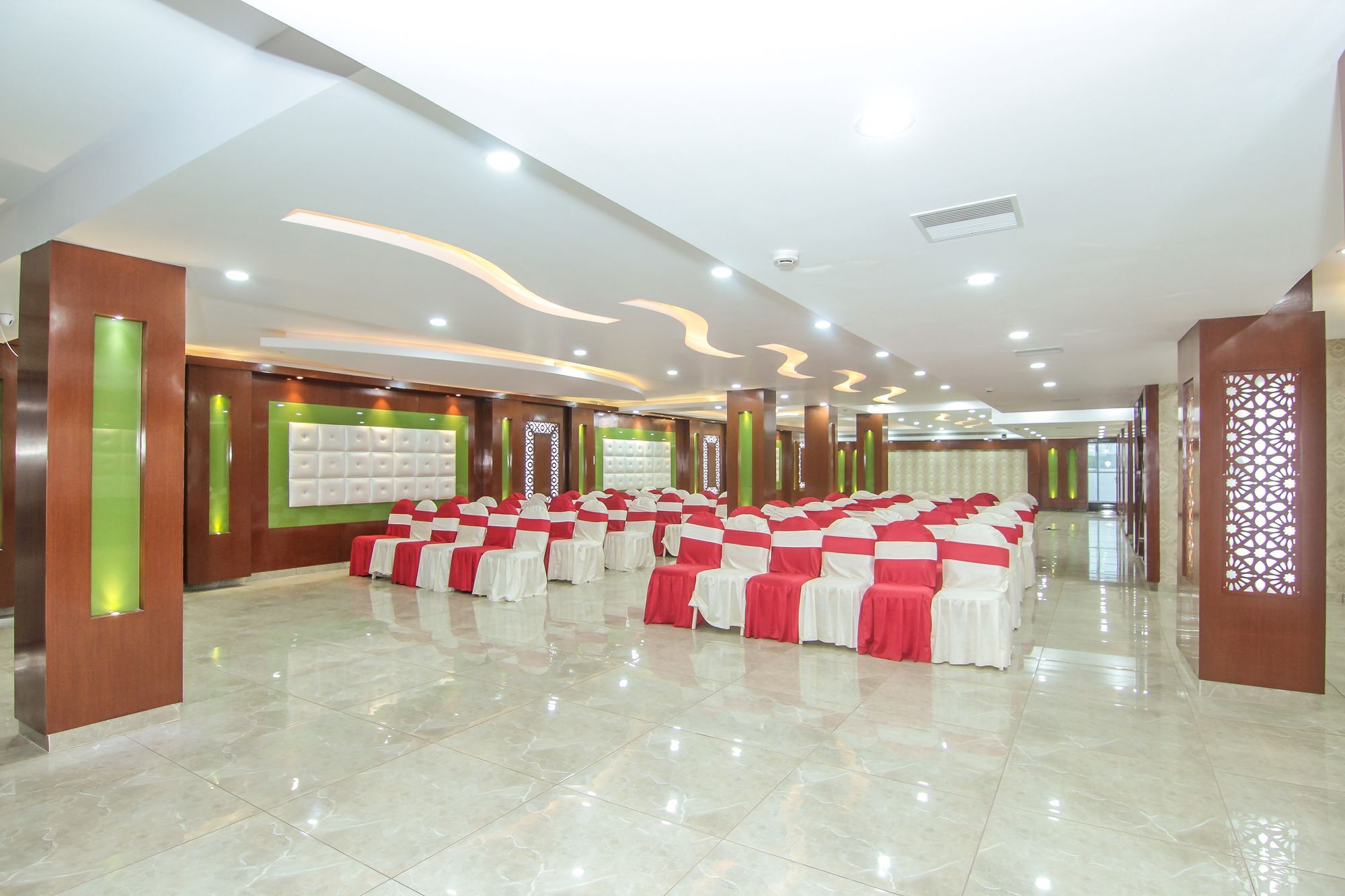 Hotel Ss Grand Lucknow Dış mekan fotoğraf