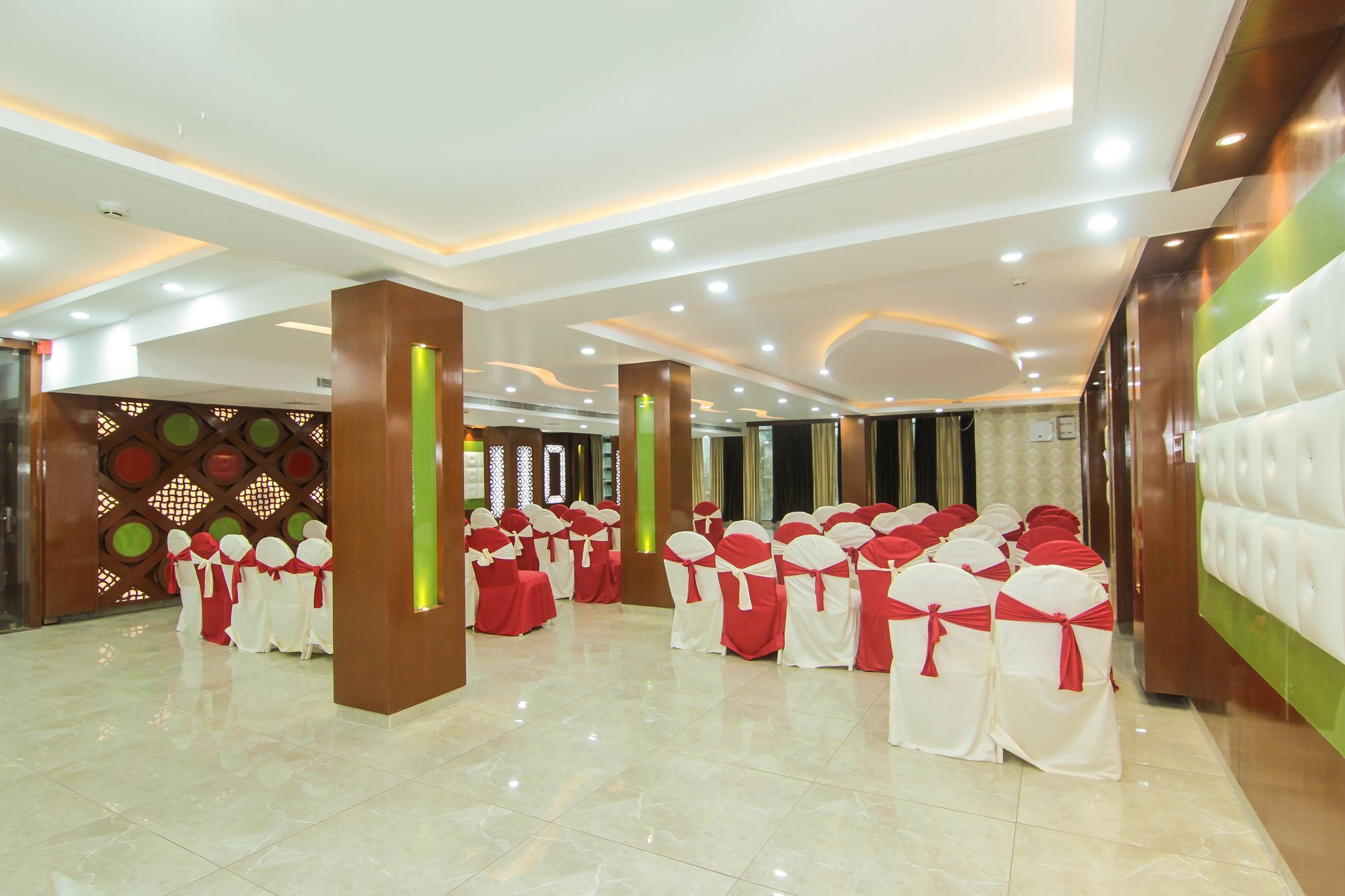Hotel Ss Grand Lucknow Dış mekan fotoğraf